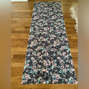 Lululemon yoga towel